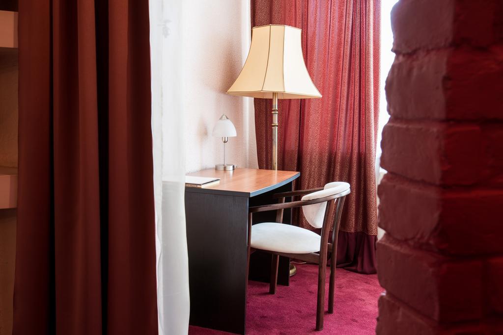 Bukovyna Hotel Tsjernivsi Buitenkant foto